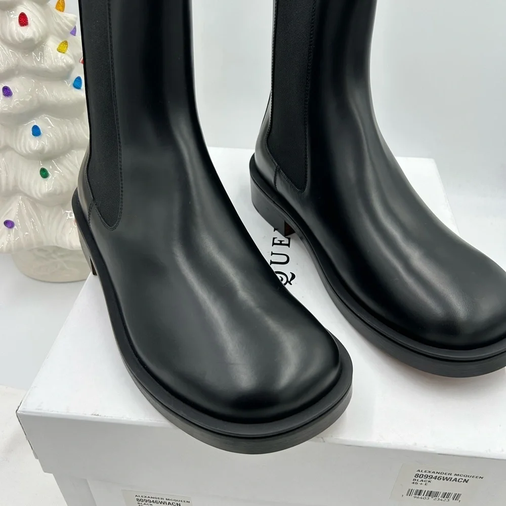 Men's Alexander, McQueen trunk Chelsea boots in black calf  leather size 45.5